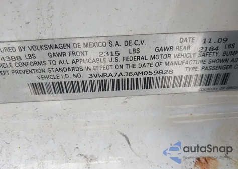 2010 Volkswagen Jetta Wolfsburg Edition z USA, uszkodzony, nr VIN 3VWRA7AJ6AM059828